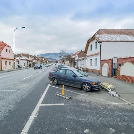 White Nest Lägenhet Braşov Exteriör bild